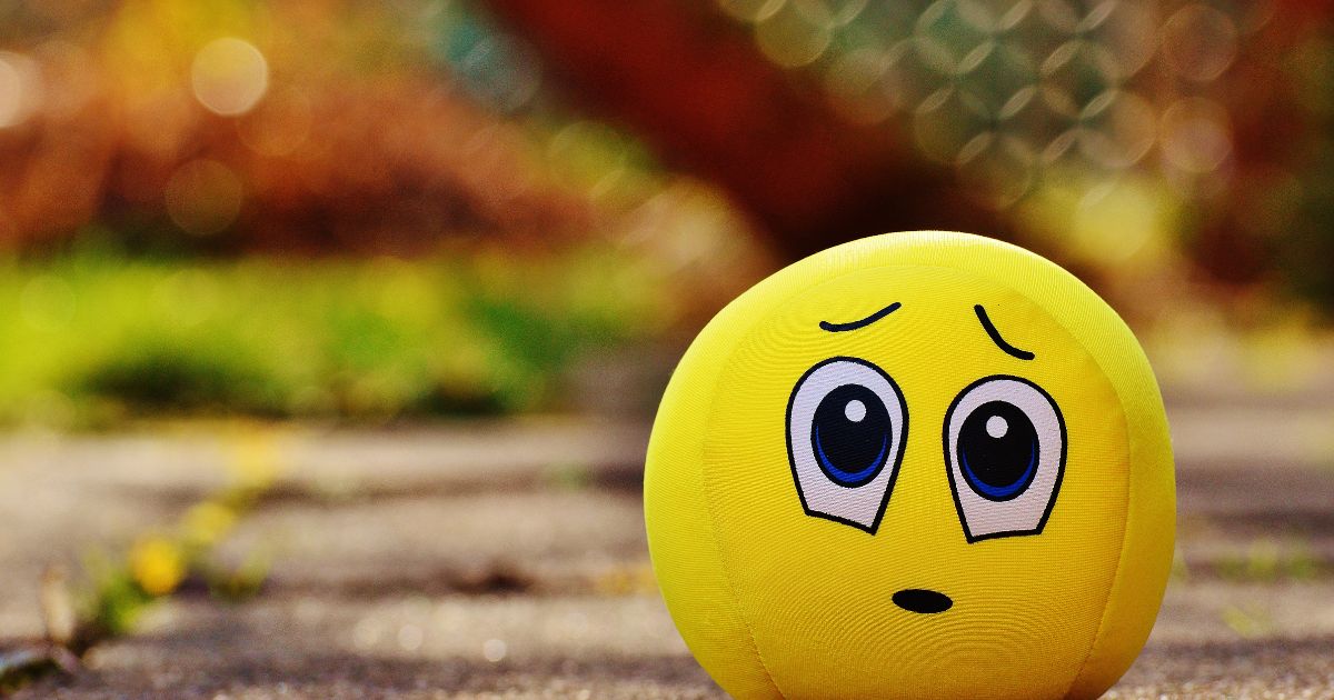 「話しかけないでくださいオーラ」を出す4つの方法