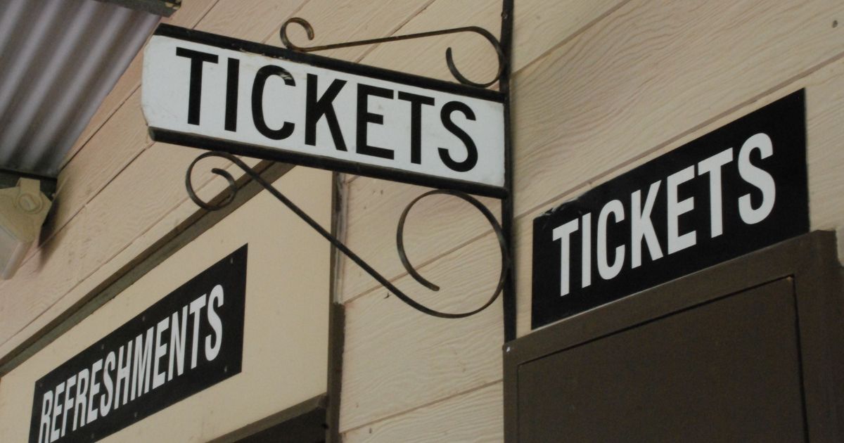 ローチケの基本と他プレイガイドとの違い