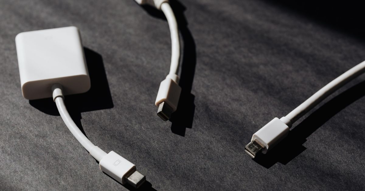 グリーン車で充電できる路線まとめ【新幹線・在来線】