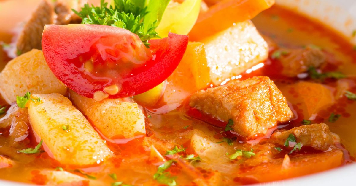 トマト煮込みの味なぜ物足りなくなる?よくある5つの理由