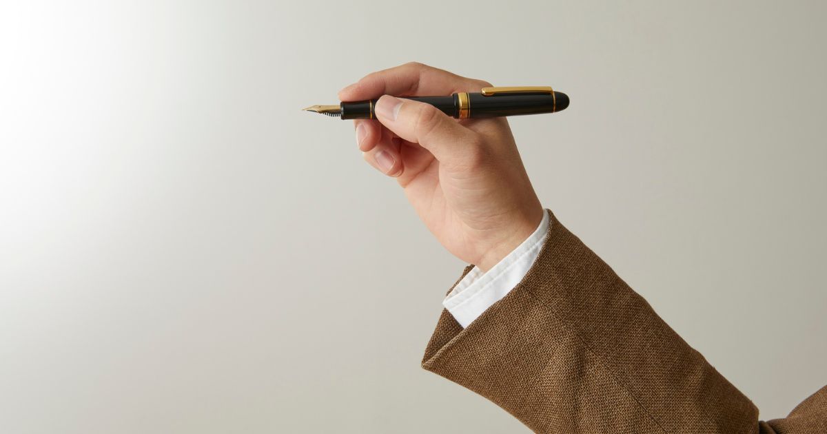 手書き以外で自署の名前を書く方法には何がある？