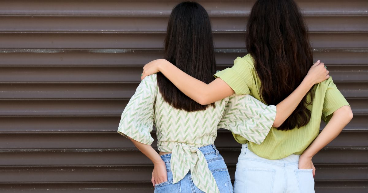 友達の友達といると気まずく感じる理由