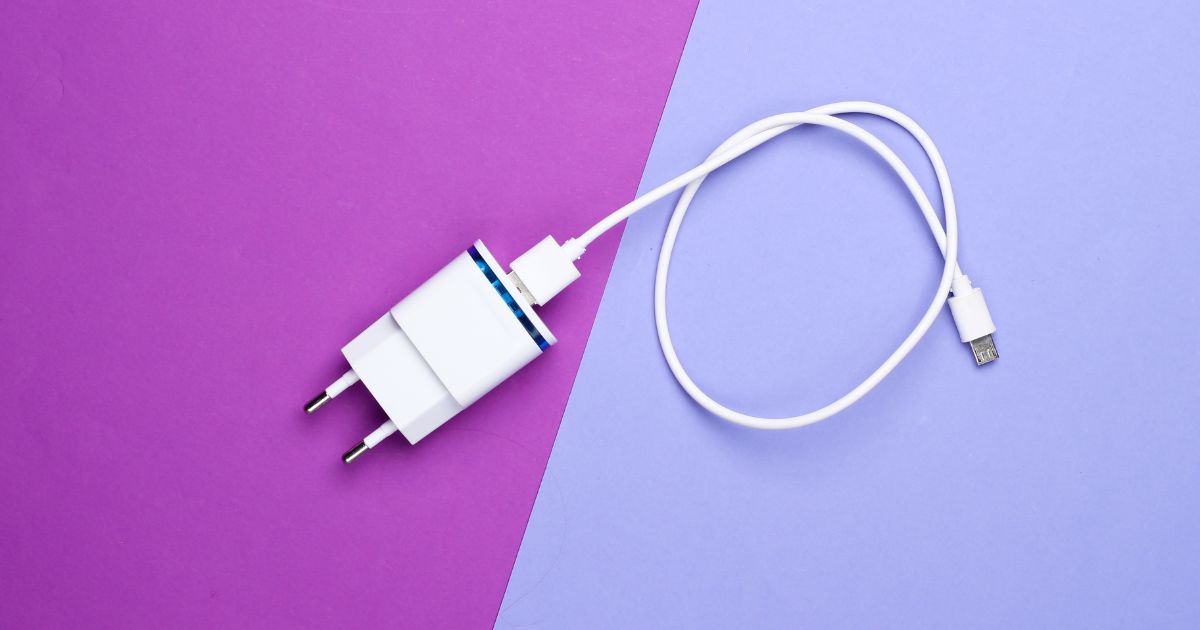 これからスマホや充電器を選ぶときの見方